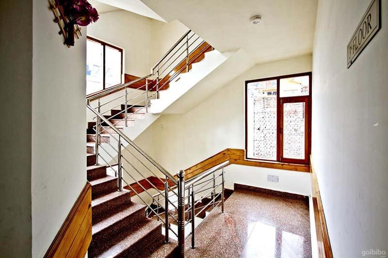 Hotel Uday Himalaya Manali  Exterior photo