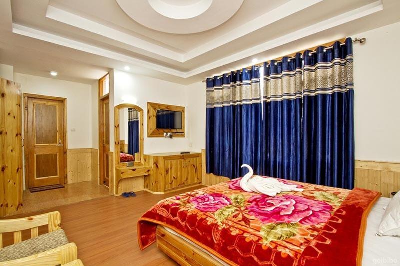 Hotel Uday Himalaya Manali  Exterior photo